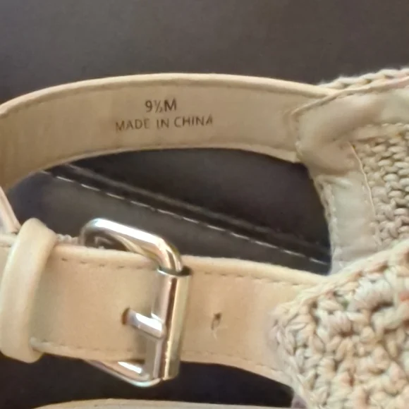 Ivory/Cream Crochet Cork Wedges 9.5 - Picture 5 of 6